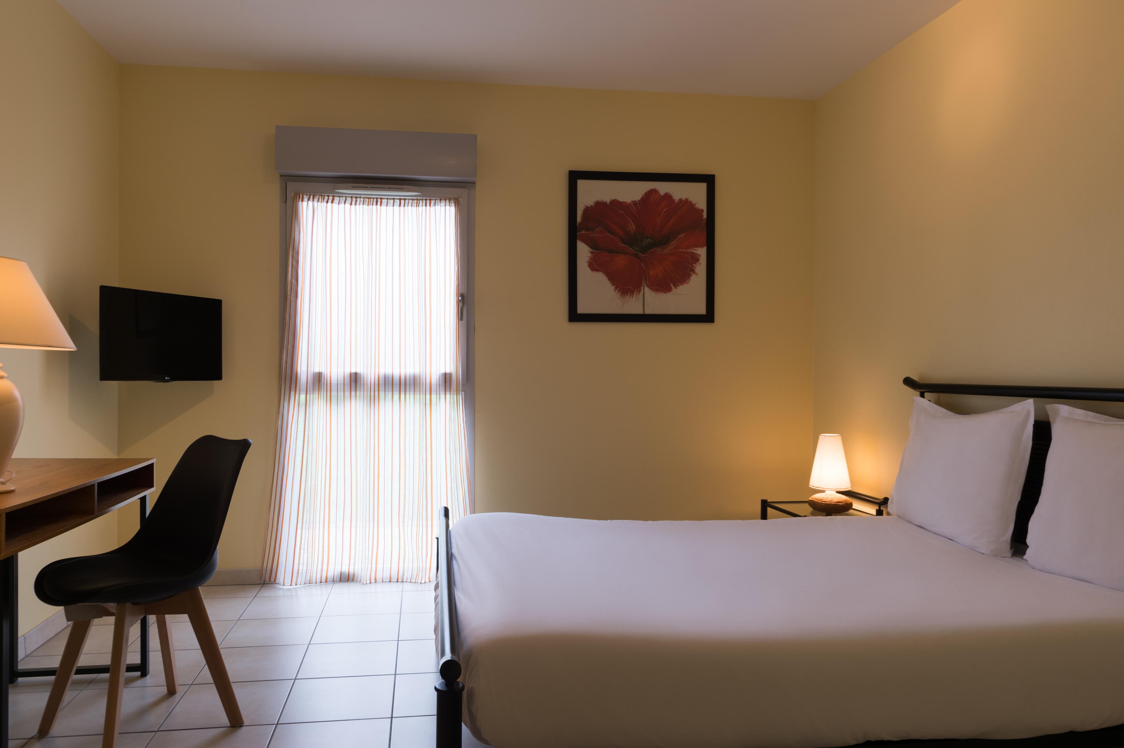 Hotel The Originals Pic Epeiche 蒙巴宗 外观 照片