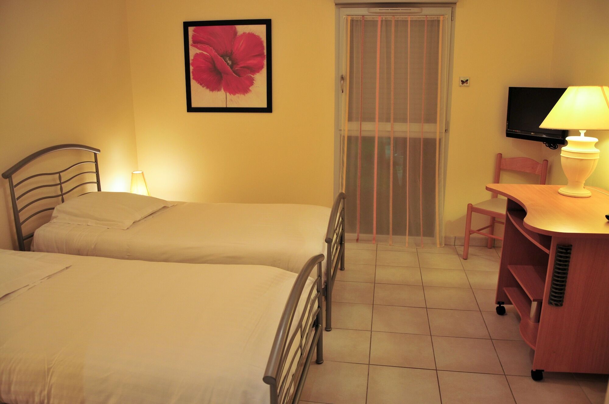 Hotel The Originals Pic Epeiche 蒙巴宗 外观 照片